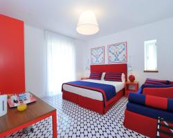 Red room - Maison Lauren