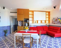 Lauren Suite